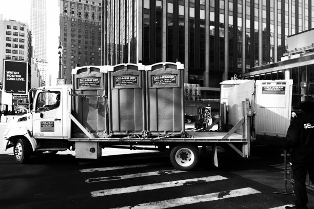 Best Porta potty delivery and setup  in Bremen, OH